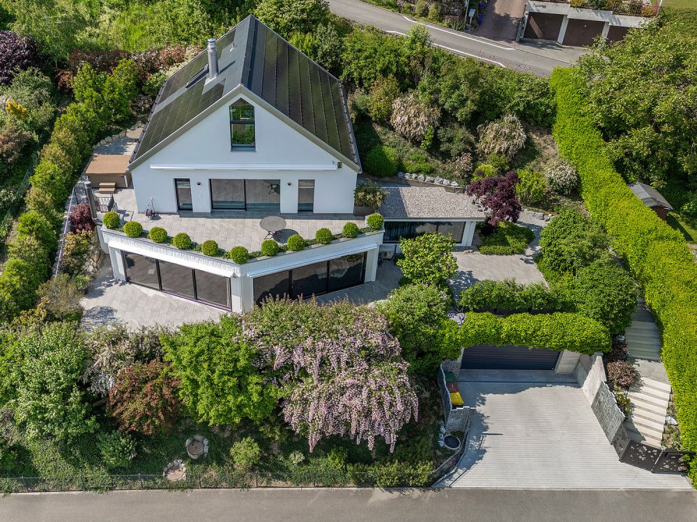 6.5-Zi-Einfamilienhaus mit Seesicht und Alpenpanorama - Bild 2