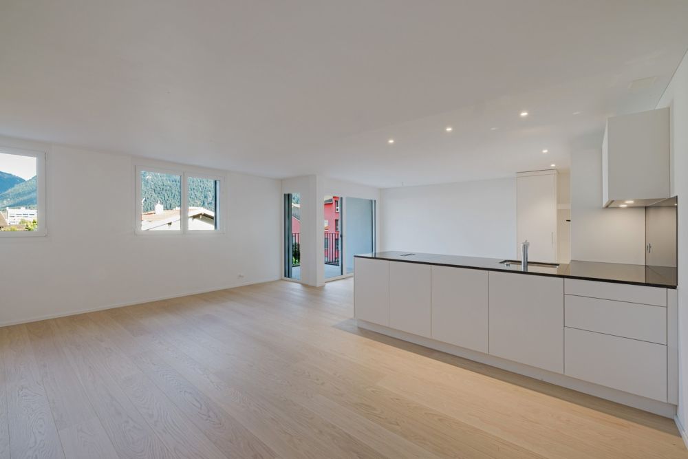 Neubauprojekt Gassu  hochwertige Eigentumswohnungen in Domat/Ems, sofort bezugsbereit - Wohn- und Essbereich