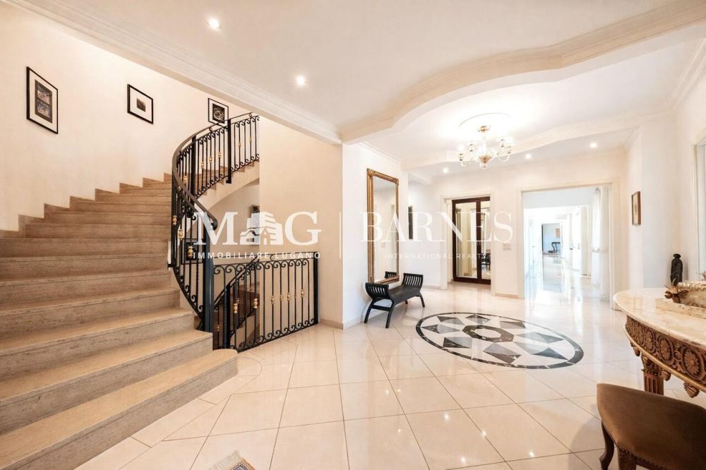 Elegante Villa con piscina e dépendance - Bild 3