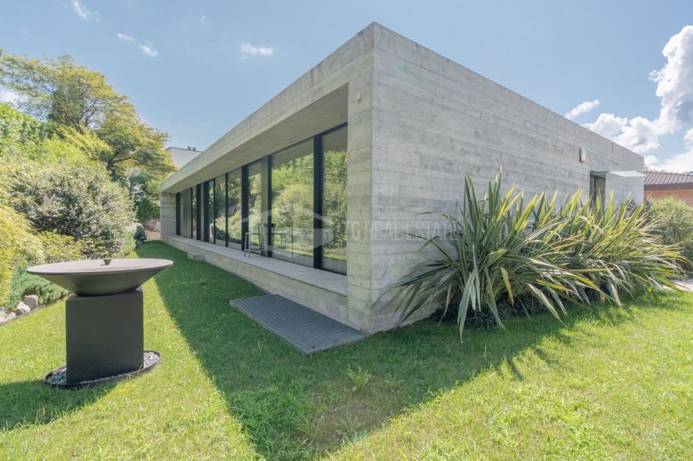 ELEGANTE MODERNE VILLA IM GRÜNEN -  Bild 6