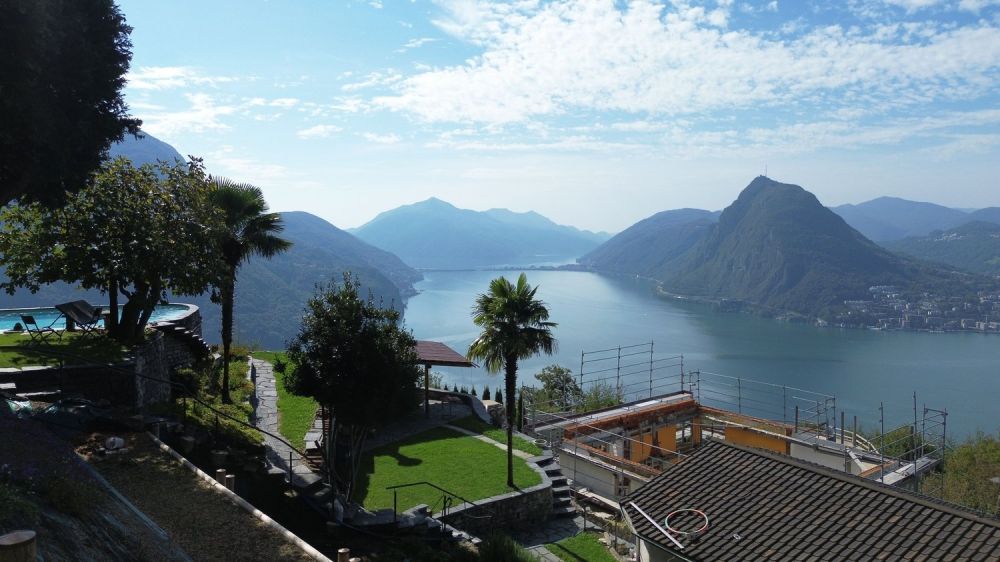 Elegantes Landhaus mit Pool in Aldesago - 5,5 Zimmer - Image 1