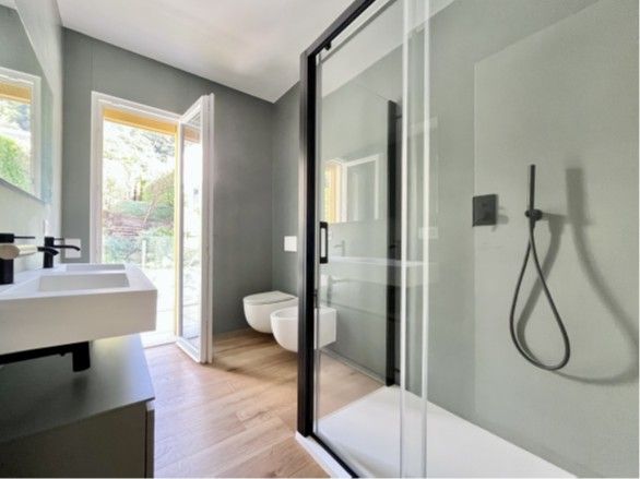 Dachwohnung 4.5 Zimmer mit Terrassen und Seeblick in Brusino Arsizio -  Bild 13