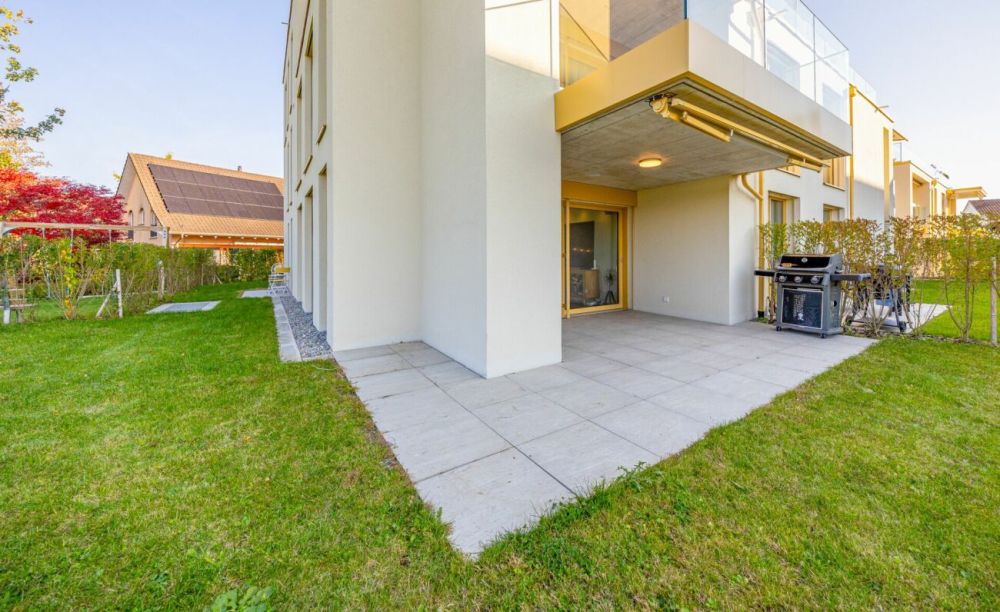 3.5-Zimmer-Gartenwohnung an ruhiger Lage in Amriswil mit Blick ins Grüne (Landwirtschaftszone) - Sitzplatz