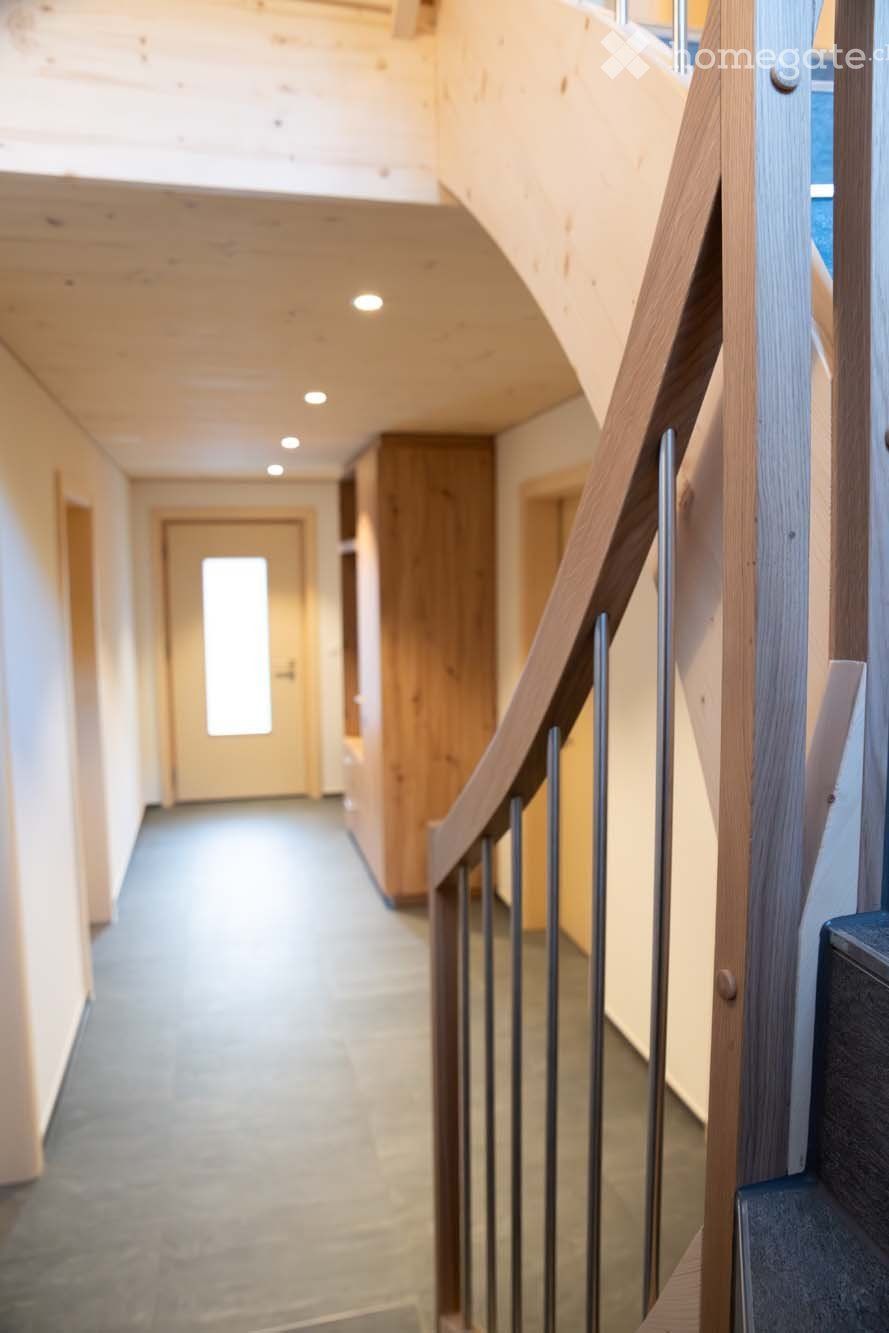 Neubau-Einfamilienhaus aus Urner Mondholz in ruhiger Lage - Bild 6