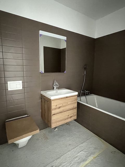schöne Neubauwohnungen im Zentrum Münchwilen - Badezimmer