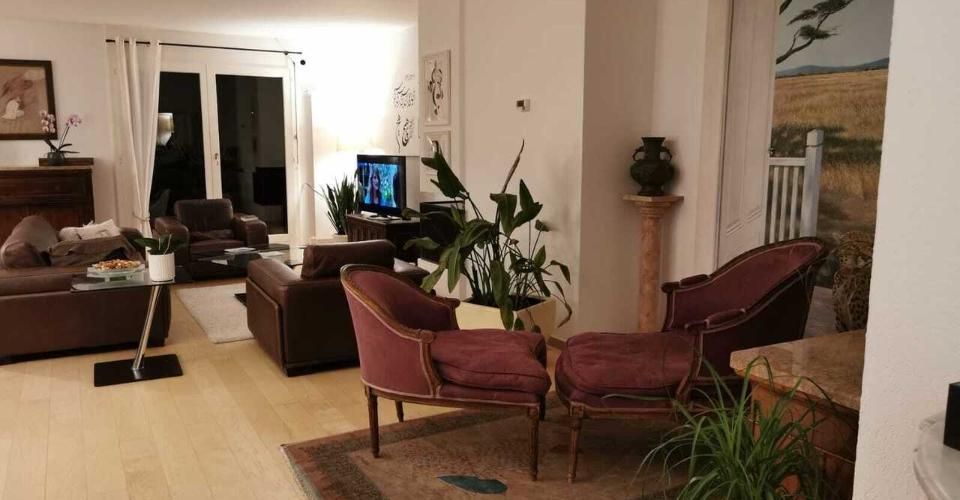 BEL APPARTEMENT DUPLEX DE 5,5 PIECES AVEC BALCON ET PETITE TERRASSE - Appartement 5.5 pièces - image - 2