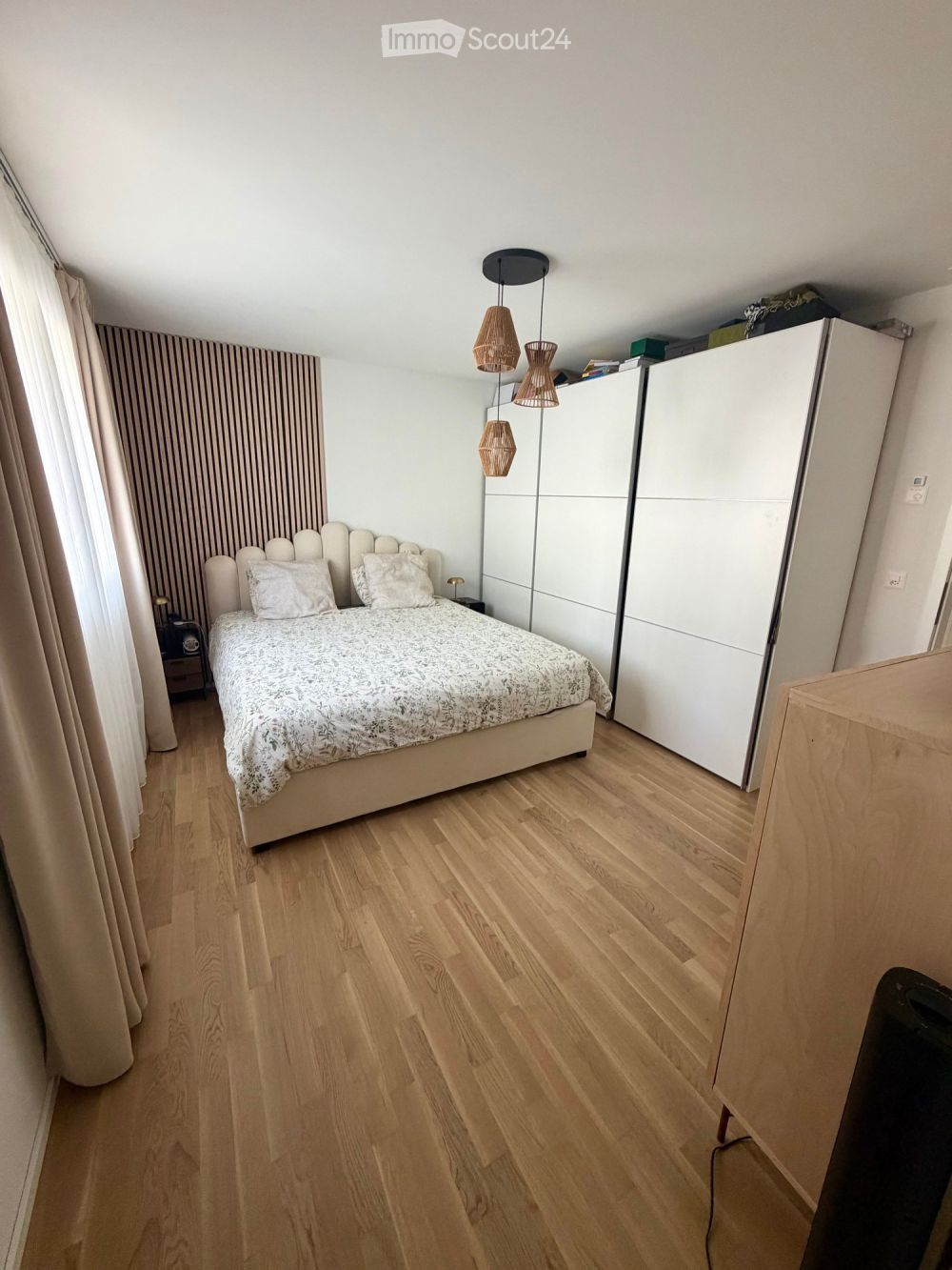 REMAUFENS – ÉLÉGANT 4,5 PIÈCES DE 113 M² AVEC TERRASSE DE 27 M² & PARKING PRIVÉ -  Bild 6