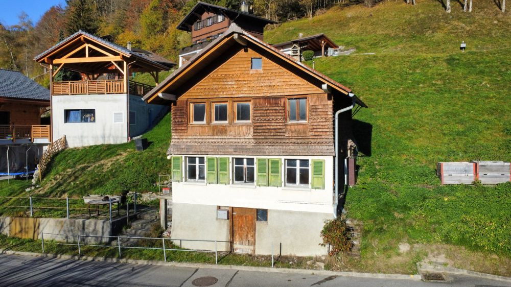 CERNIAT - Terrain de 600m2 avec permis de construire en force ! - Chalet