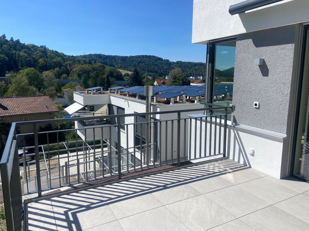 4.5-Zimmer-Doppeleinfamilienhaus an privilegierter Hanglage -  Bild 12
