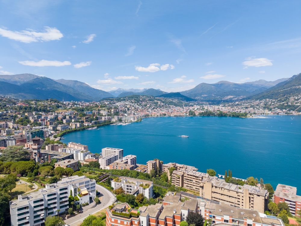 Prestiges Wohnung mit 4.5 Zimmern und atemberaubendem Seeblick -  Bild 1