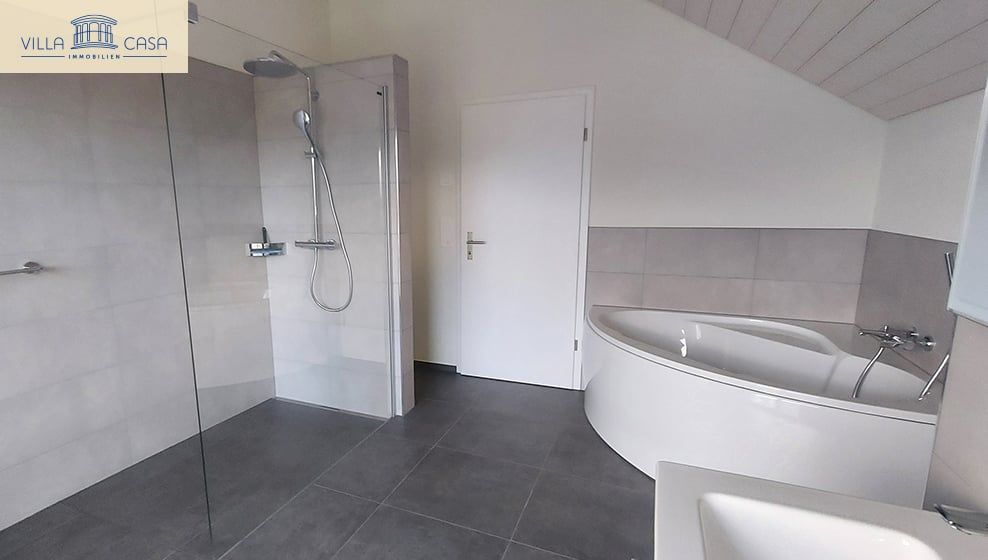 Leben wie im Urlaub – Dachwohnung mit atemberaubender Aussicht - Bild 1