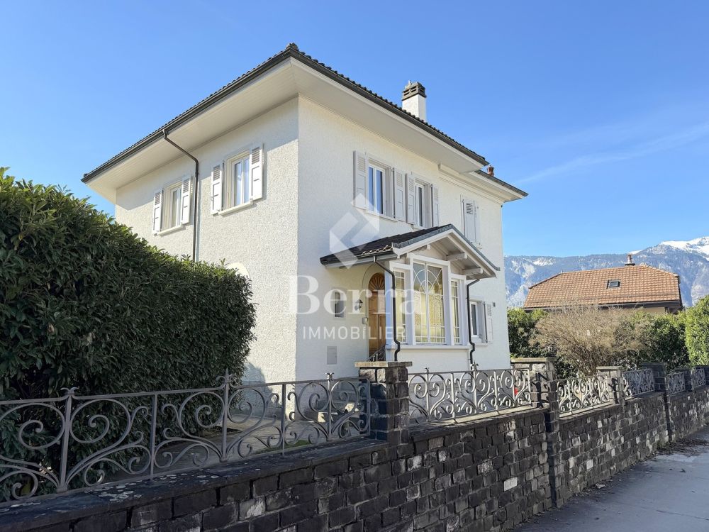 Immeuble rénové de 3 appartements - potentiel de développement -  Bild 1