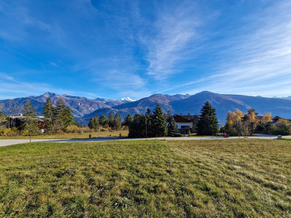 Luxuriöses Chalet mit 4,5 Zimmern in Crans-Montana auf Plan (mit Baugenehmigung) -  Bild 7