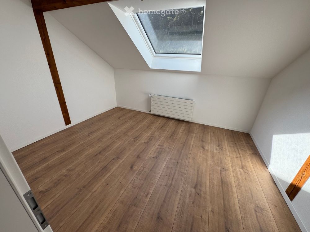 Helle 3.5-Zimmer-Dachwohnung im Fricktal mit Balkon und 2 Parkplätzen -  Bild 7