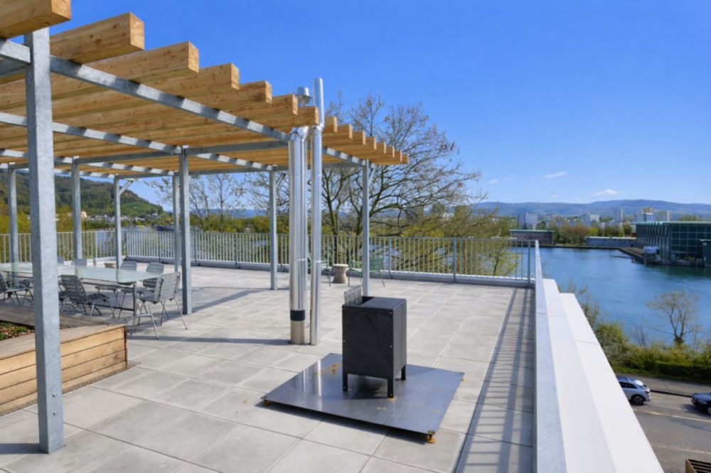 Grosszügige Maisonette-Wohnung am Rhein mit industriellem Charme -  Bild 12