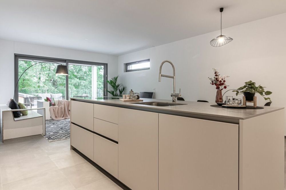 PREGASSONA · LUMINOSO 4½ LOCALI CON TERRAZZA E FINITURE DI PREGIO · POSSIBILITÀ RENT TO BUY - Bild 1