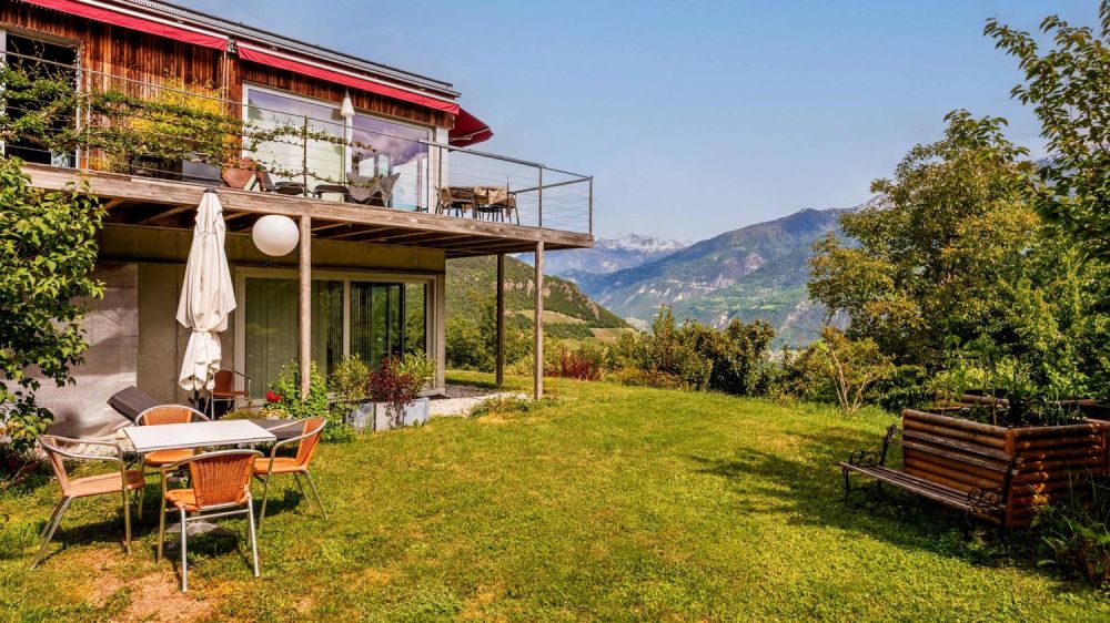 Deux maisons d'architecte dans un écrin naturel préservé à Ayent -  Bild 2