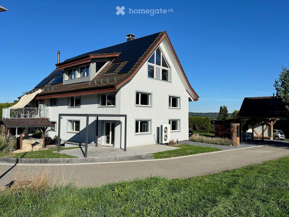 Lichtdurchfluteter Traum-Altbau 2024 60 m² Wellness-Schlafzimmer mit Sauna  in Hugelshofen -  Bild 2