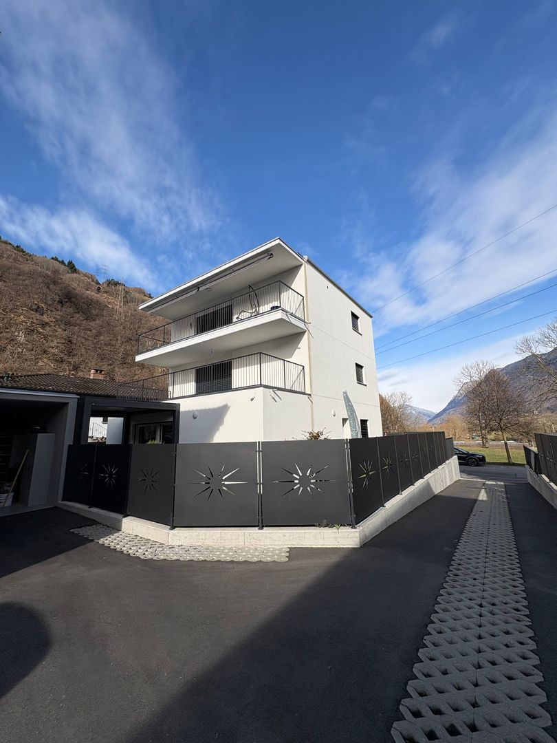 Stabile trifamiliare a reddito, Gorduno - Stabile trifamiliare a reddito, Gorduno - 1