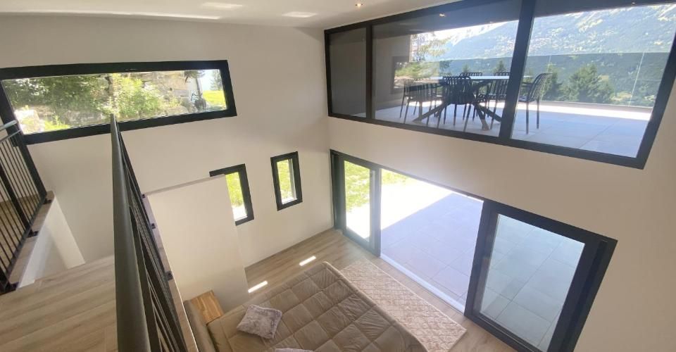 Chalet neuf avec vue panoramique à vendre à Crans-Montana - Chalet 5 pièces - image - 4