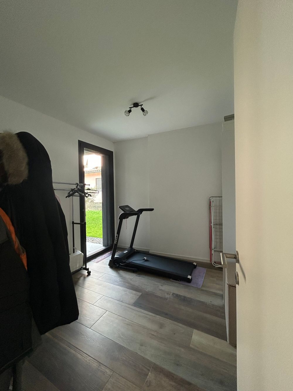 CANOBBIO - MODERNES 4.5-ZIMMER-WOHNUNG MIT GARTEN ZUM VERKAUF -  Bild 8