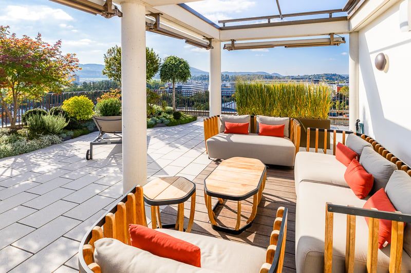 Exklusive Maisonette-Einheit mit hochwertigem Innenausbau und traumhafter Panoramaaussicht - Bild 2