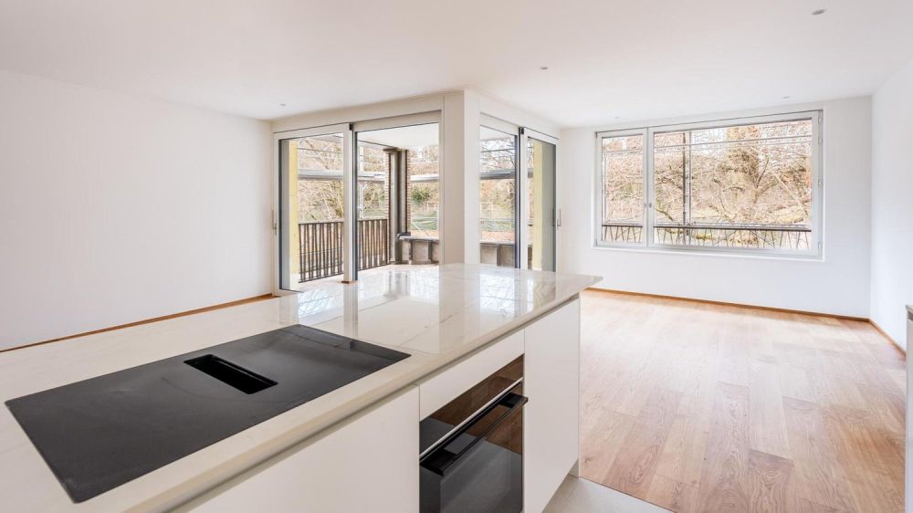 Moderne 4-Zimmer-Wohnung mit Balkon in Basel - Bild 2