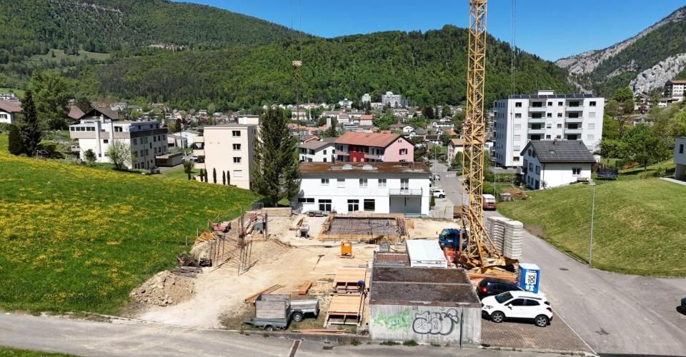 À vendre à Moutier maison neuve de 5.5 pièces avec un terrain de 615m² - Maison 5.5 pièces - image - 6
