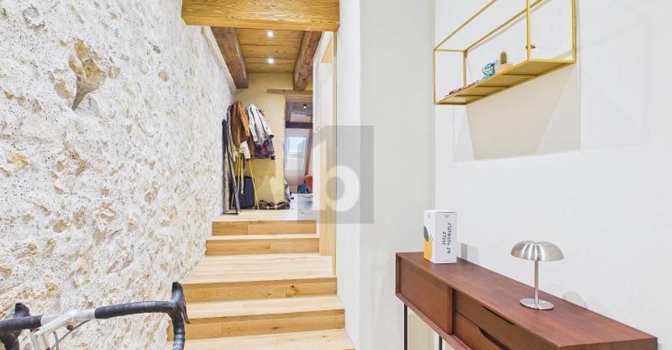 UNIKAT! HOCHWERTIG RENOVIERT IM STÄDTLI! - Duplex 3.5 pièces - image - 2
