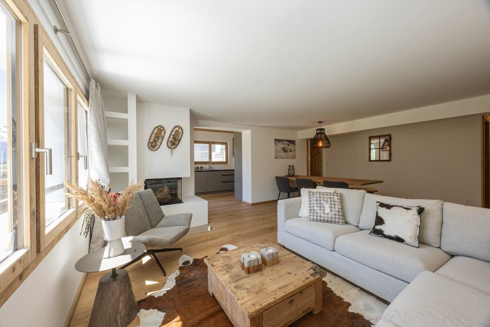 Luxuriöse 4.5-Zimmer-Wohnung im 1. OG - Erstbezug -  Bild 2