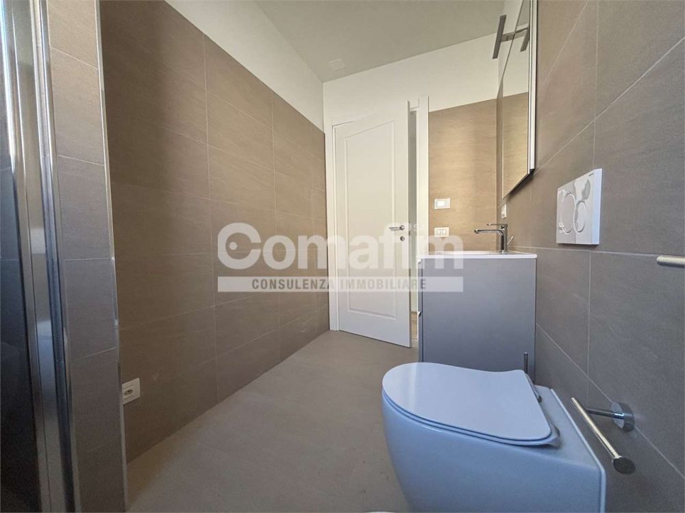 Chiasso : 2.5 locali al PT - Moderno con terrazzo - Bild 9