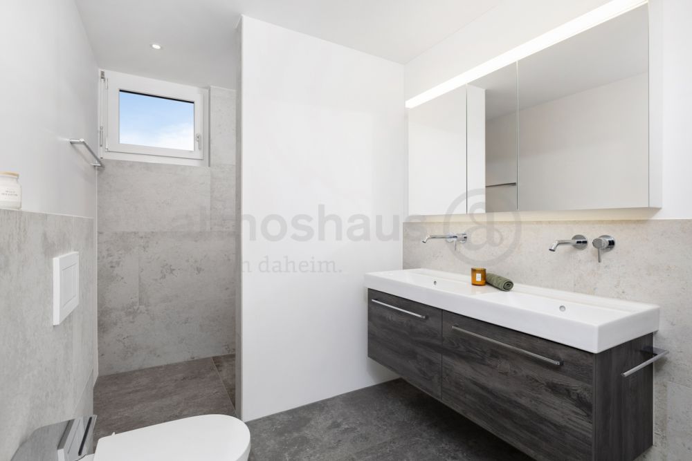 Modernes EFH in Heimiswil mit grossem Grundstück und Terrasse -  Bild 9