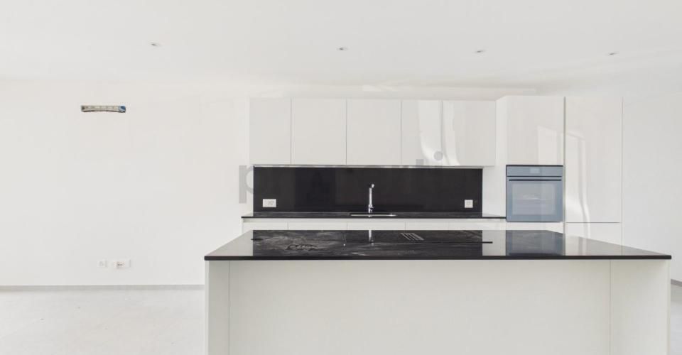 Moderne 3.5-Zimmer-Wohnung mit Keller, Biasca - Appartement 3.5 pièces - image - 4