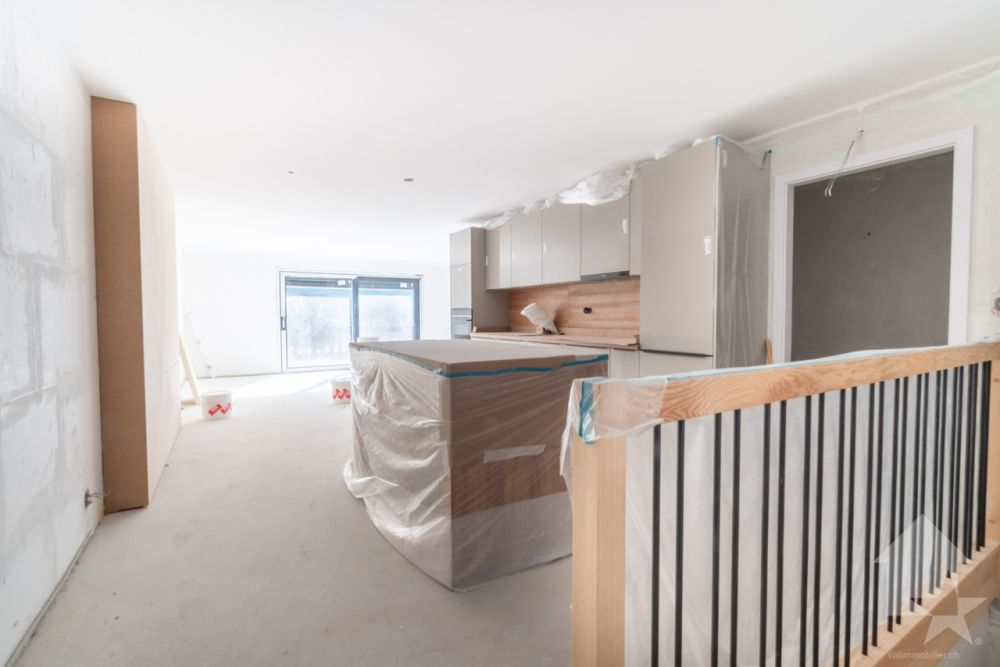 Val-d'Illiez, superbe duplex de 182 m2 avec bureau professionnel - Bild 2