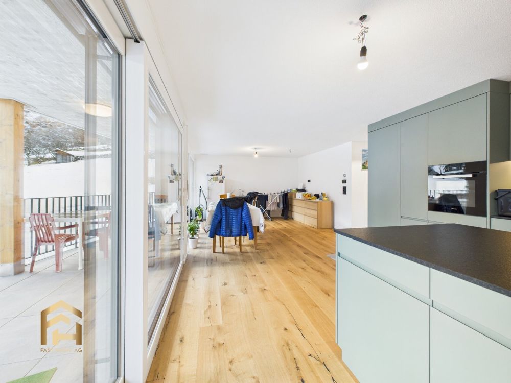 Helle 4.5-Zimmer Neubauwohnung mit Balkon und Lift in St. Niklaus - CAM04538G0-PR0124-STILL012