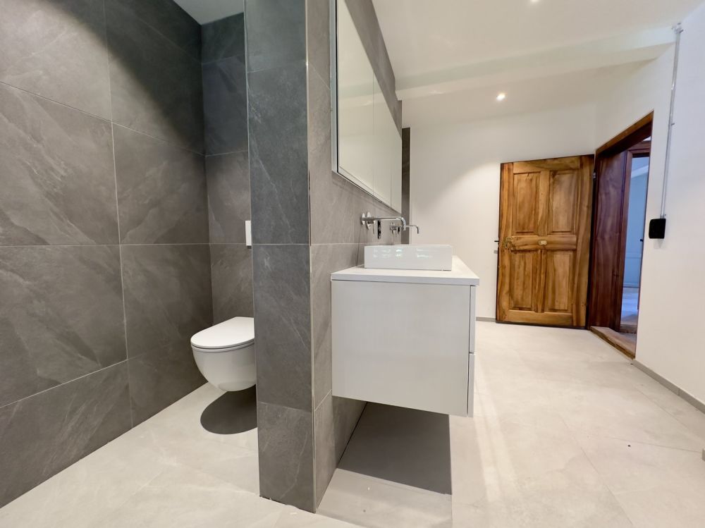 Villa am Kirchweg - kernsaniertes Herrschaftshaus mit 4 neuen Wohnunge -  Bild 13