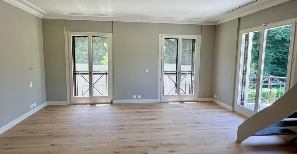 Une propriété d'exception à réinventer, au cœur d'un écrin de verdure - Maison 10 pièces - image - 3