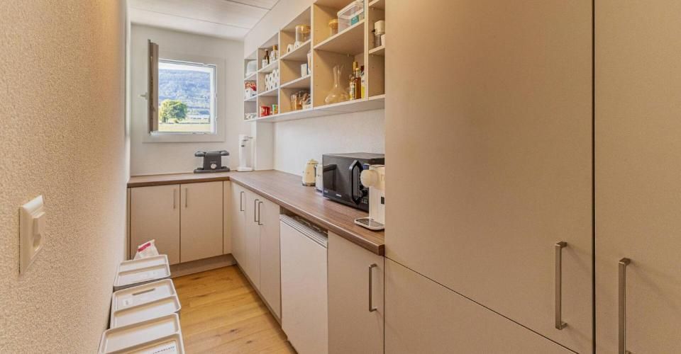 Magnifique villa jumelle dans un écrin de verdure - Maison jumelée 5.5 pièces - image - 9
