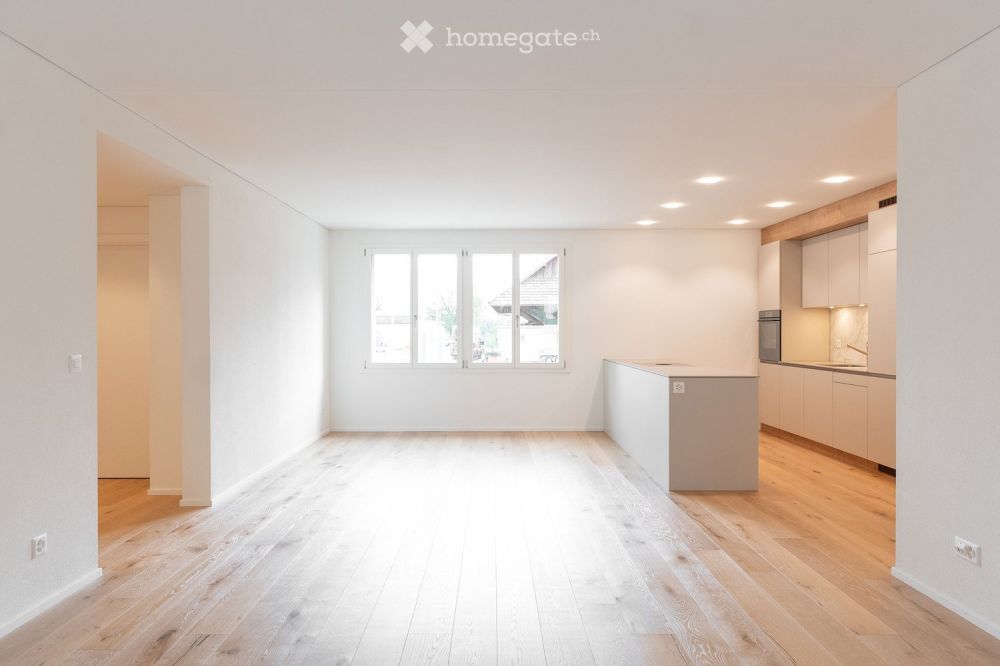 Moderne 5.5 Zimmer Eigentumswohnung mit grossem Sitzplatz -  Bild 3