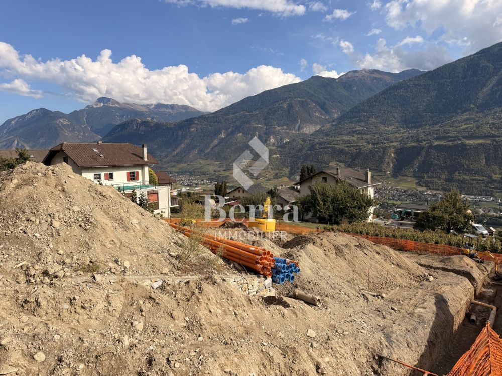 Les travaux ont commencé ! Vue imprenable sur le plaine et ensoleillem -  Bild 1