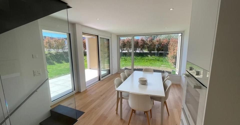 Un triplex avec jardin pensé comme une maison de plus de 200m2 - Appartement 6 pièces - image - 4