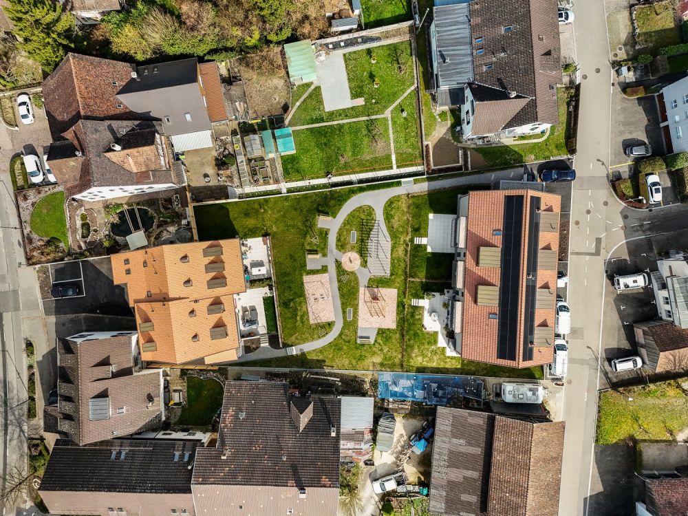 Jetzt fertiggestellt : Top-3,5-Zimmer-Wohnung mit privatem Garten ! B02 -  Bild 6