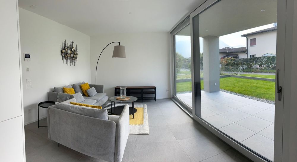 AMMOBILIATO ALTO STANDING - 2.5 locali con grande giardino privato (prima locazione) -  Bild 1