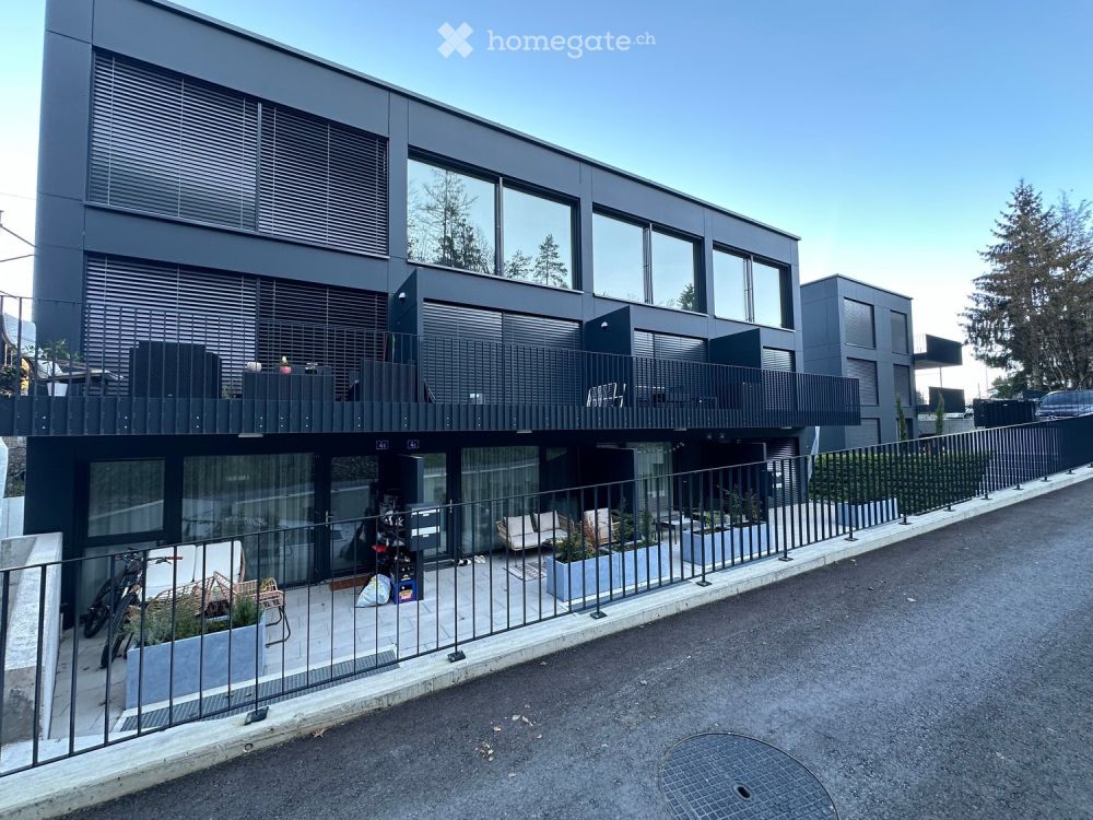 Moderne 2.5-Zimmer-Maisonette-Wohnung mit Balkon in Adliswil – Neubau 2024 -  Bild 1