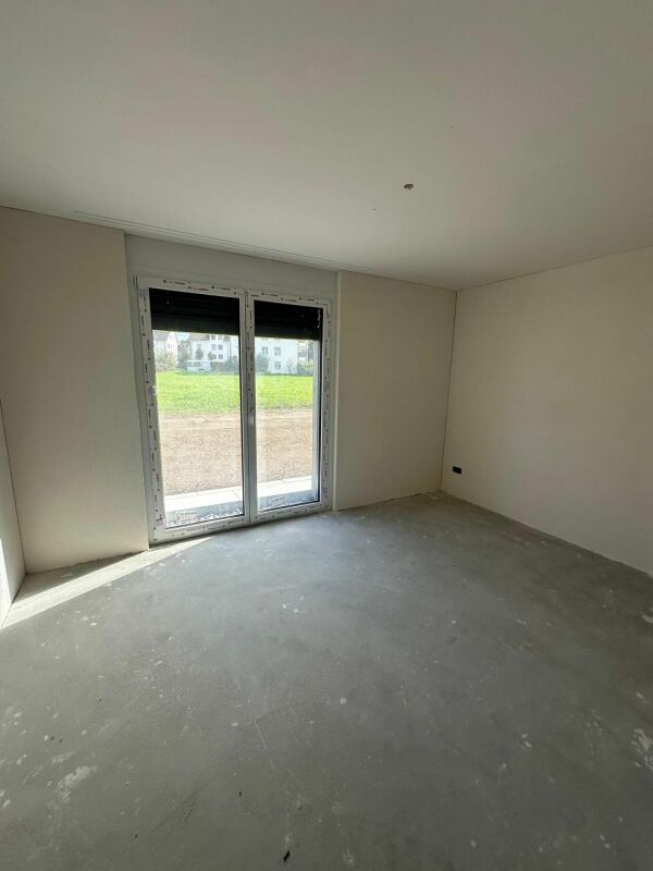 Moderne 4.5 Zimmer Wohnung im EG - Bild 7