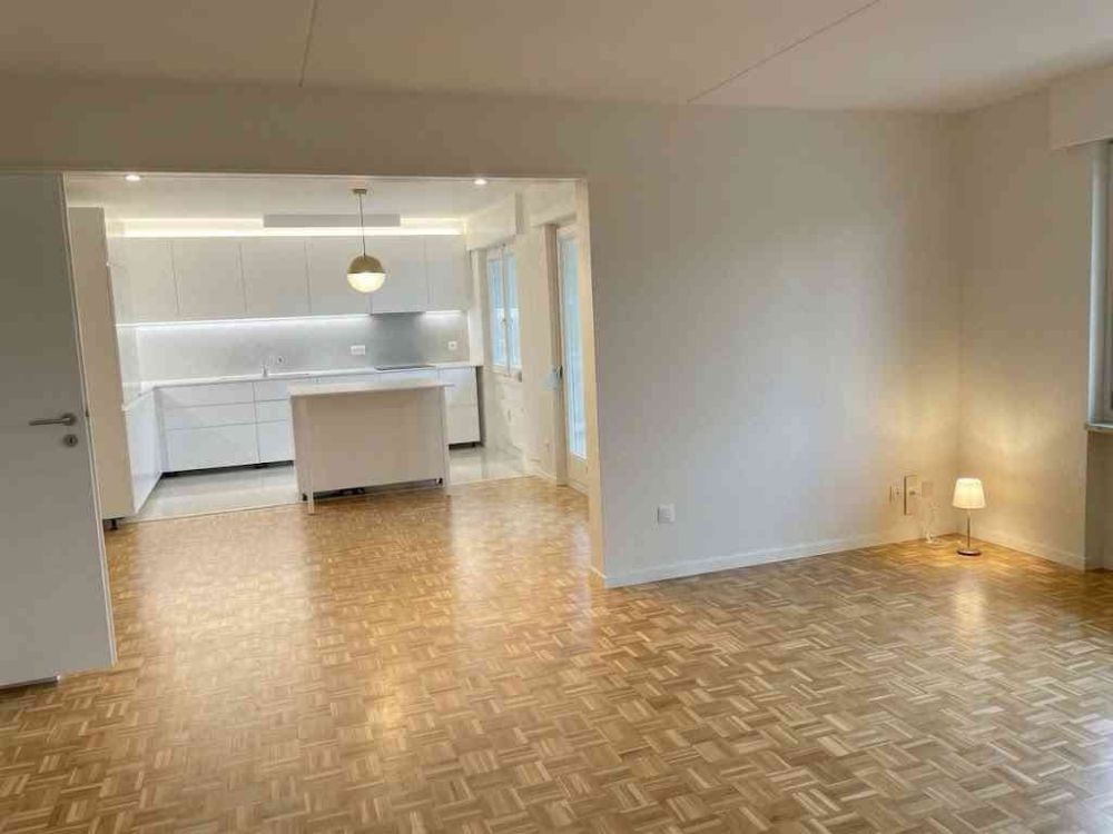 3.5 - Zimmer-Wohnung im steuergünstigen Altendorf (SZ) -  Bild 6