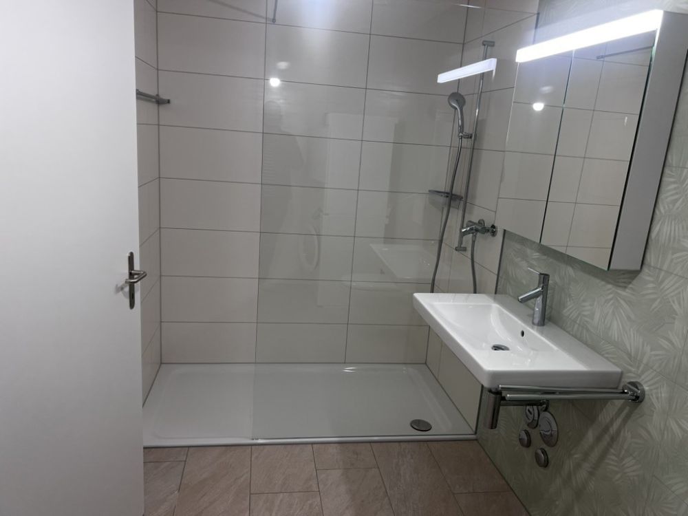 Erstbezug: Moderne 4.5-Zimmer-Wohnung an zentraler und ruhiger Lage in Bülach -  Bild 10