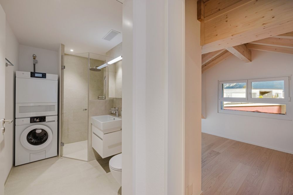 Neubauprojekt Gassu  hochwertige Eigentumswohnungen in Domat/Ems, sofort bezugsbereit - Bad - Zimmer