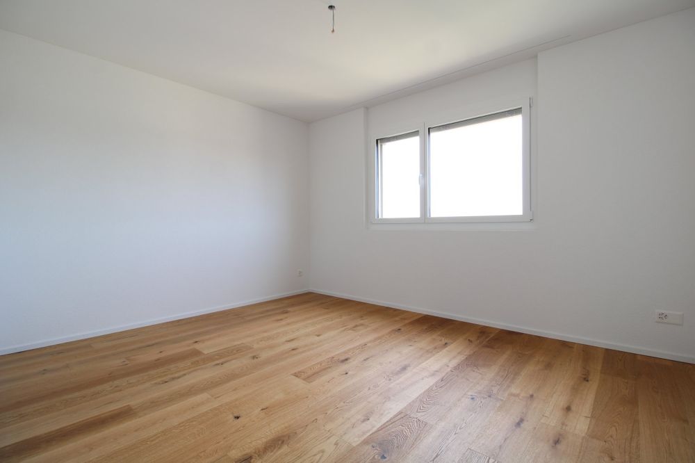Moderne 4.5-Zimmerwohnung mit zwei Bädern und gemütlichem Sitzplatz -  Bild 6