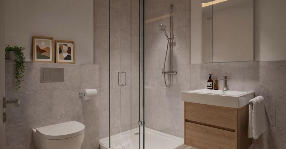 Grossräumige Neubauwohnung mit Balkon und Bergsicht - Appartement 4.5 pièces - image - 3